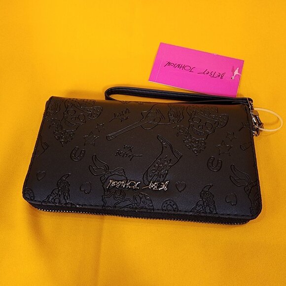 Betsey Johnson Skull Cowboy Western Black Wallet Wristlet Zip Around NEW - Picture 10 of 14